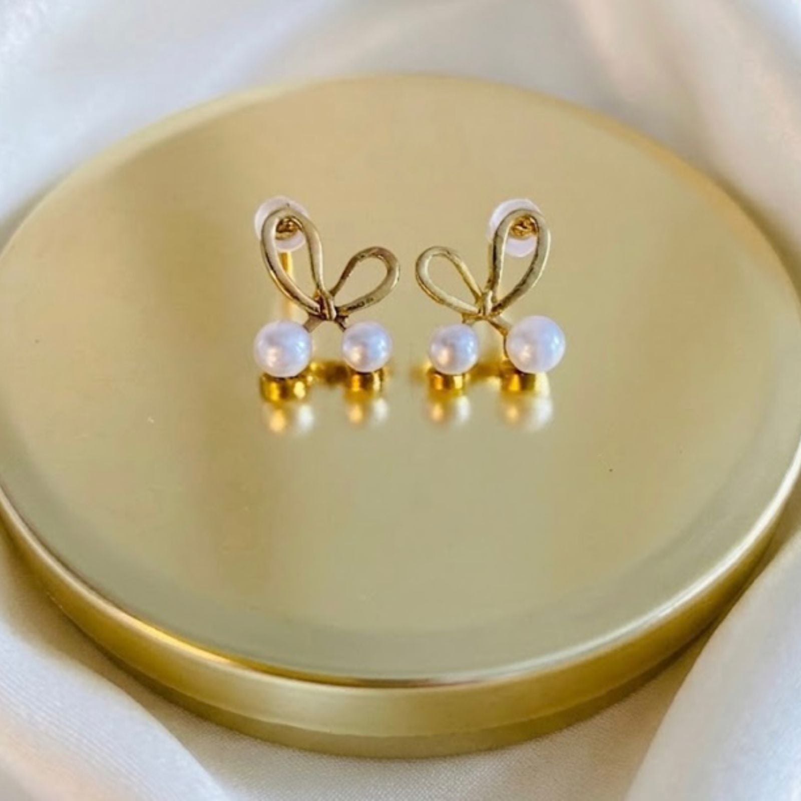 Gold Plated Wire Bow Stud Earrings with Faux Pearl Accents – Dainty Bow Pearl Earrings