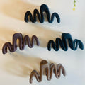 Matte Trendy Wavy Hair Catcher